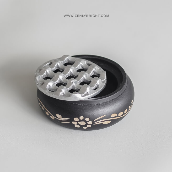 ashtray-for-wholesale-bali-canggu-seminyak-ubud-black-teak-wood-aluminium-9-holes-round-shape