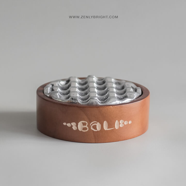 ashtray-natural-brown-color-teak-wood-aluminium-16-holes-round-shaped-tubi