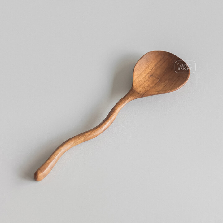 gugus-wooden-spatula-bali-indonesia-zenly-bright