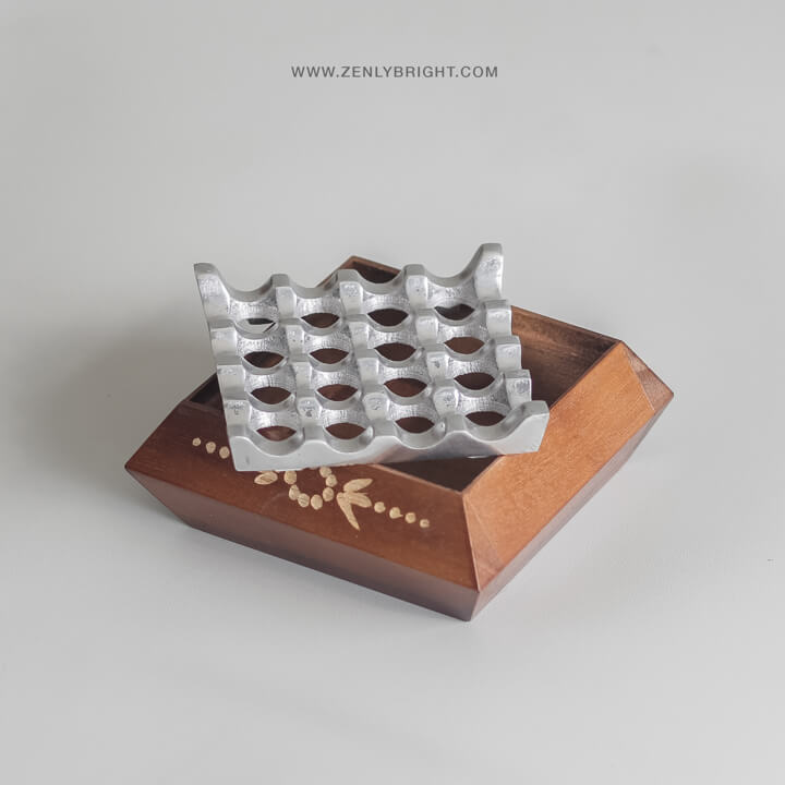 hotel-villas-cafe-carved-ashtray-brown-teak-wood-16-holes-square-wholesale-supplier