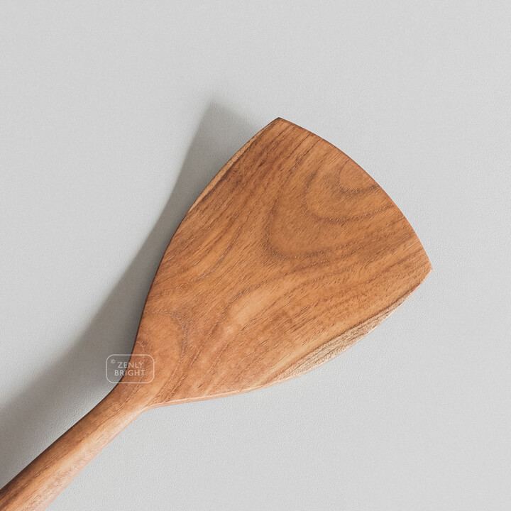 malaga-zenly-bright-teak-wood-spatula-durable