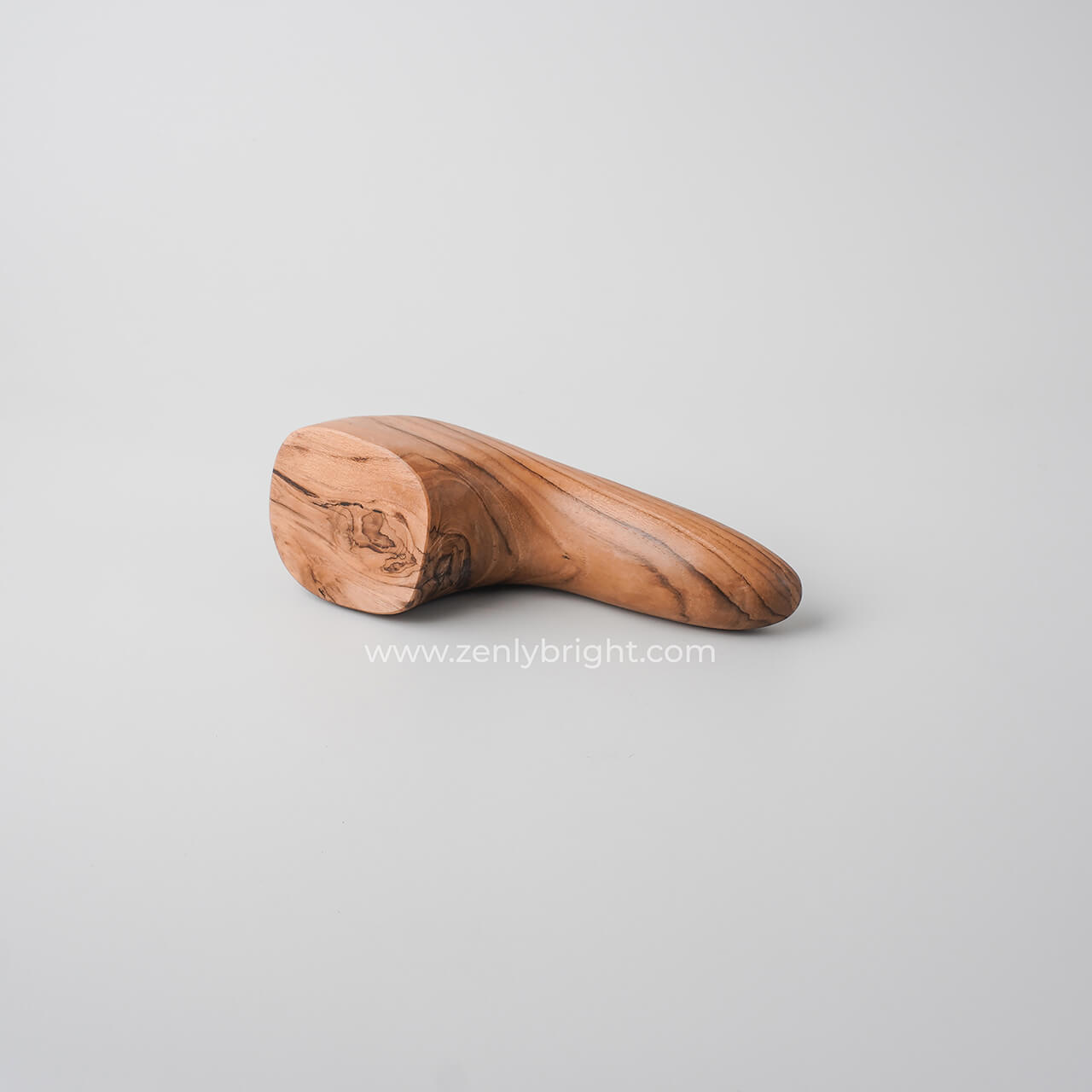 mortar-and-pestle-wooden-kitchen-utensil