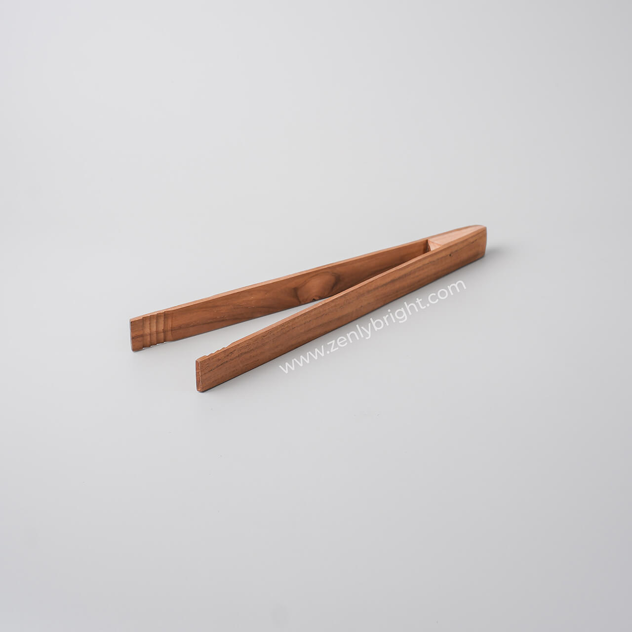 pointed-food-tongs-wooden-kitchen-utensil