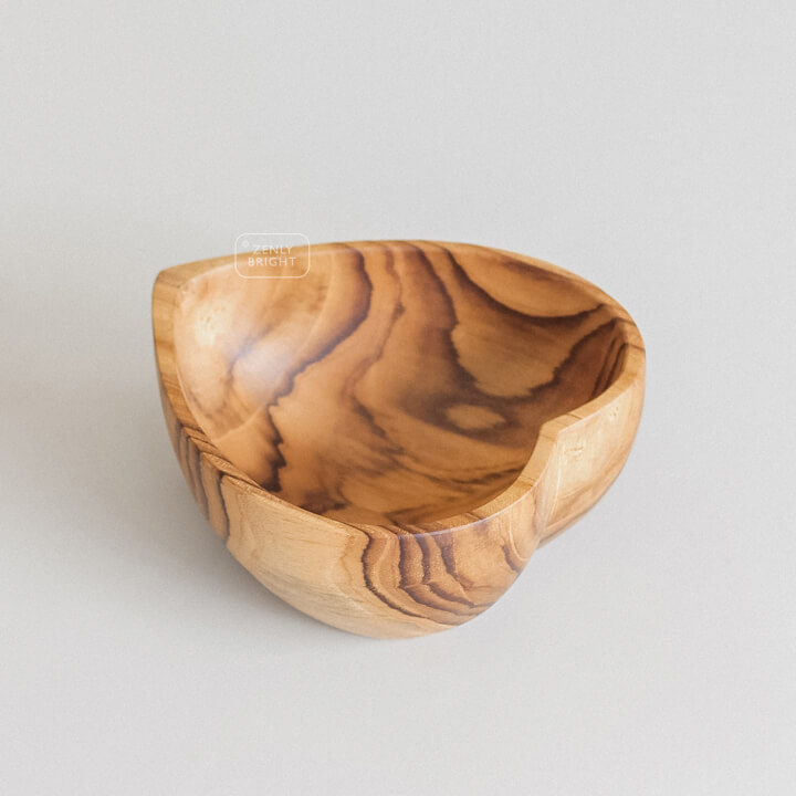 tableware-teak-wood-heart-shaped-wooden-bowl-zenly-bright