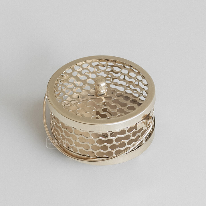 tanaka-mosquito-coil-holder-gold-color-aluminium-craft-bali-indonesia